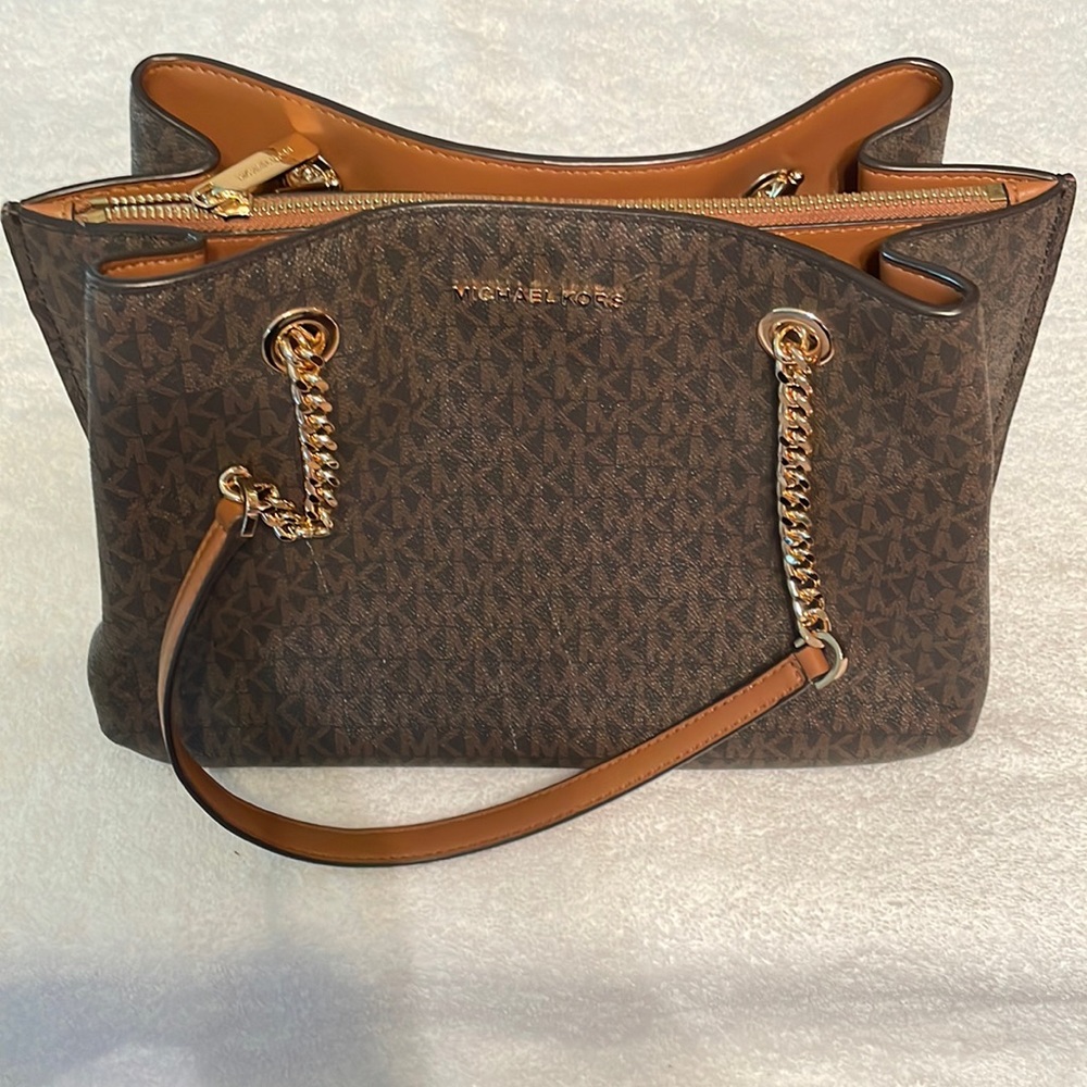 MK purse